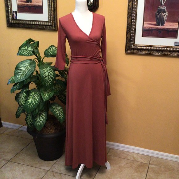 Mother Bee Maternity Dresses & Skirts - Mother Bee Maternity Surplice Maternity Maxi Dress